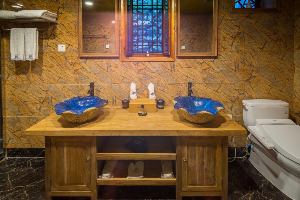Yangshuo Ancient Garden Boutique Hotel-English speaking team&Swimming pool&Activities organized&Free pick up from Airport or TS over 4 nights