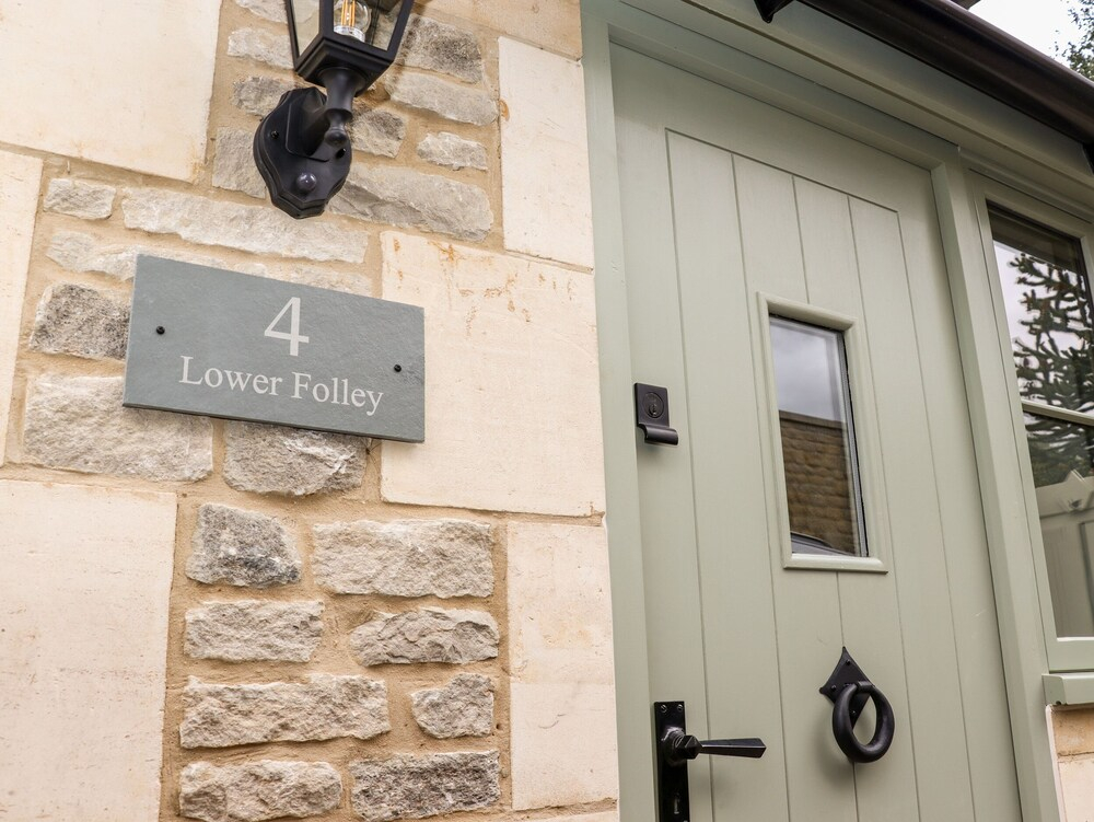 4 Lower Folley