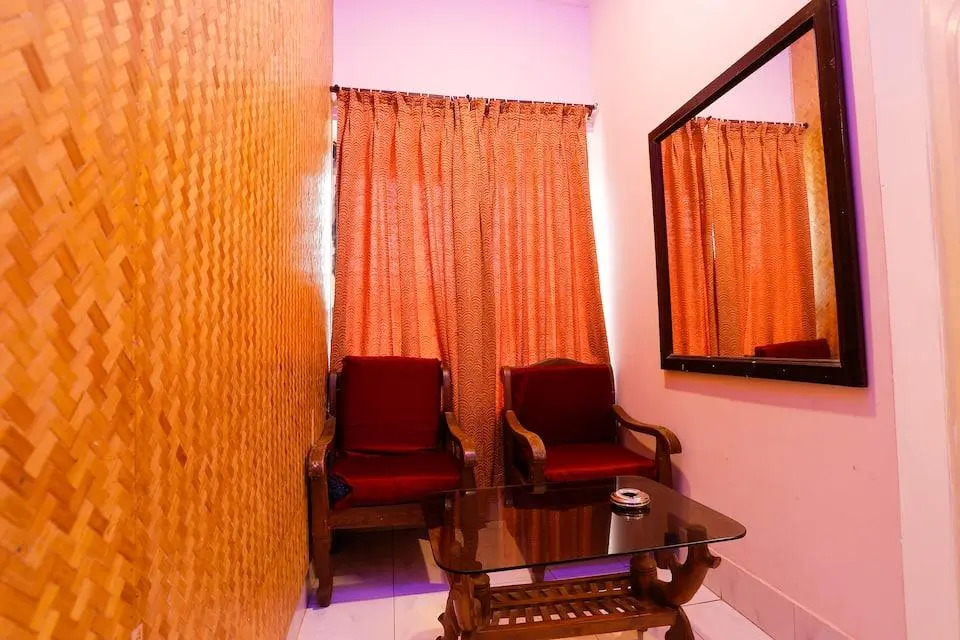 Hotel Santiniketan
