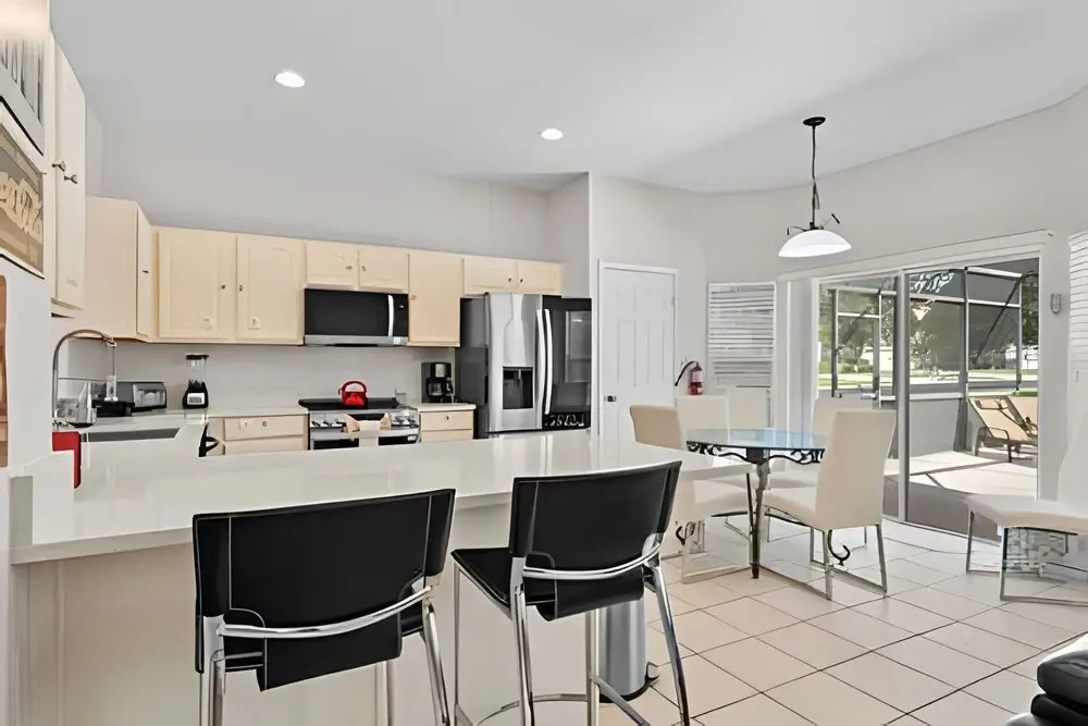 Windsor Hills 5BR 5min to Disney + Pool
