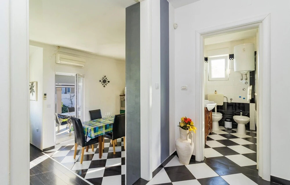 Two-Bedroom Holiday Home In Pomer