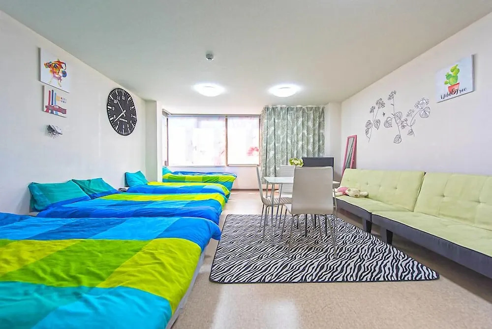 Young Minbak Osaka Guest House