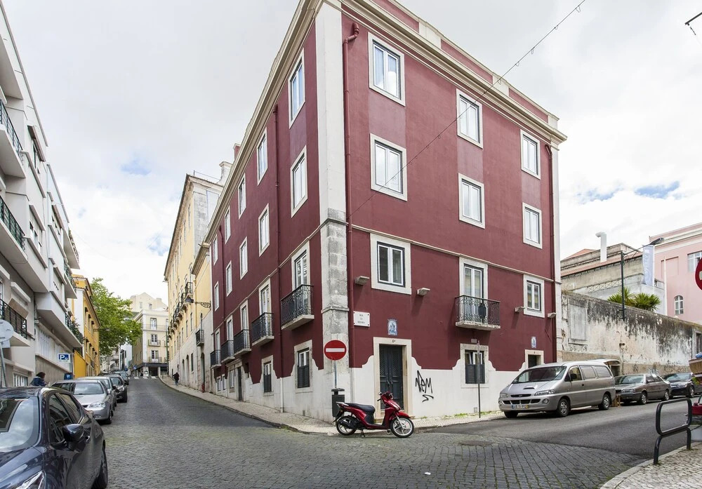 ALTIDO Luxurious 2BR Apt w/workspace n Principe Real, nearby Rato subway