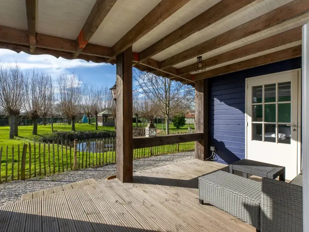 Romantic Holiday Home With Garden