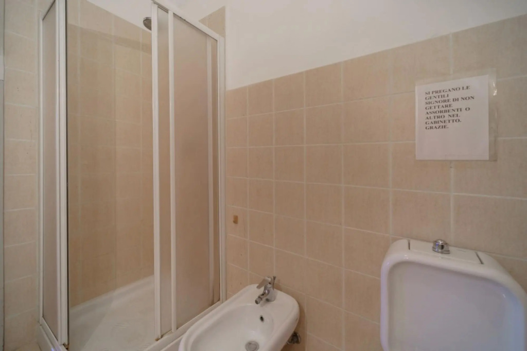 Rustic Villetta Le Grotte sleeps 8 comfortably with a view of the bay of Portoferraio-VILLETTA LE GROTTE