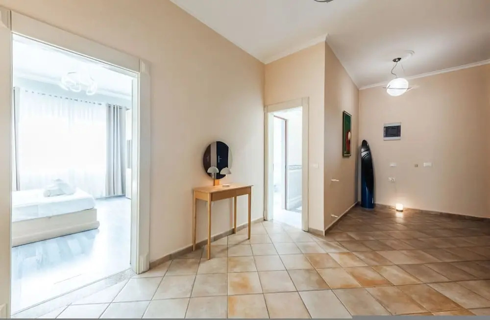 The Old-clock Apartment Modern 2BR