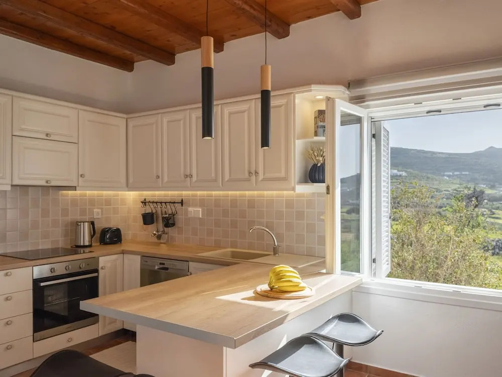 Myrsini Traditional Hillside Cottage
