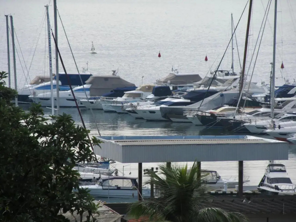Charmoso Chalé na Vila com vista para o Mar