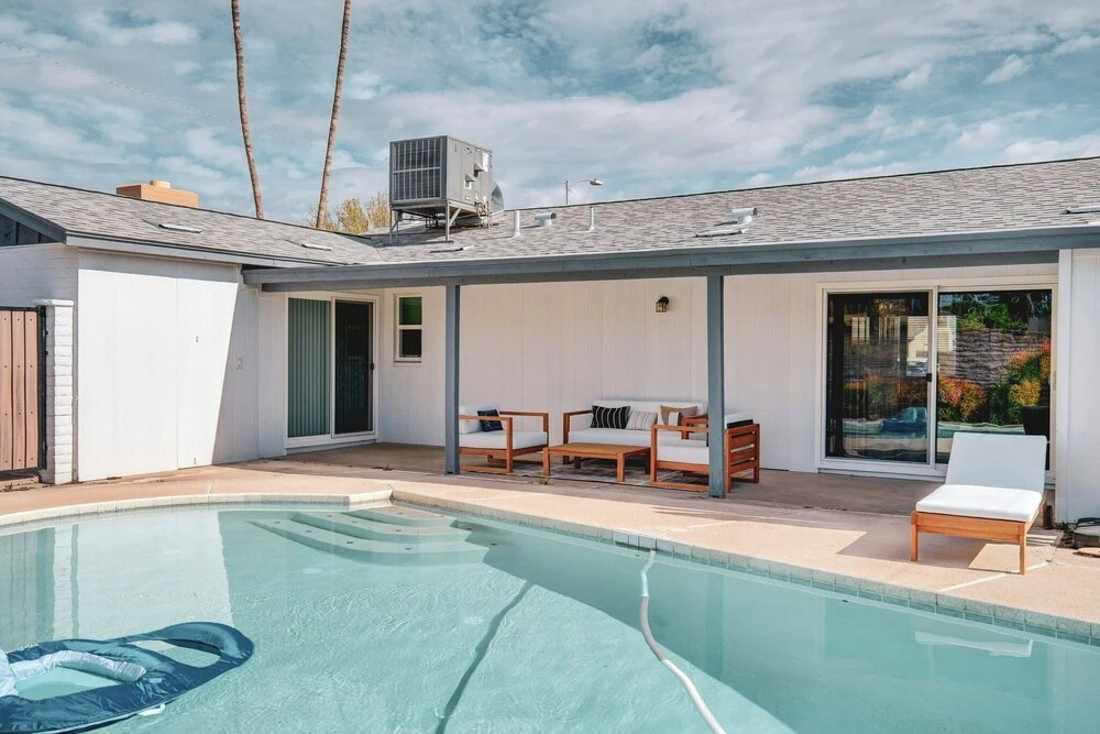 Designer Desert Escape In Old Town W/ Private Pool 4 Bedroom Home