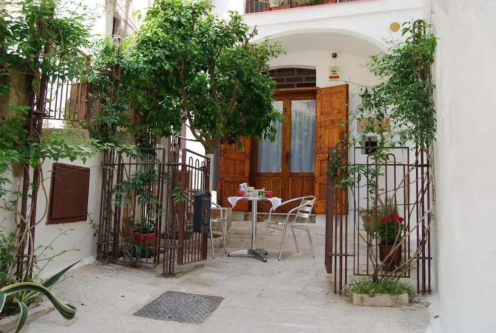 Art Transparent B&B