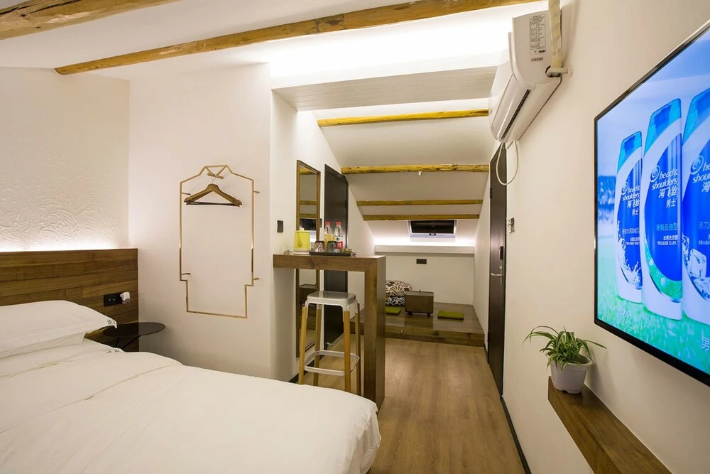 Hangzhou Backlighting Inn