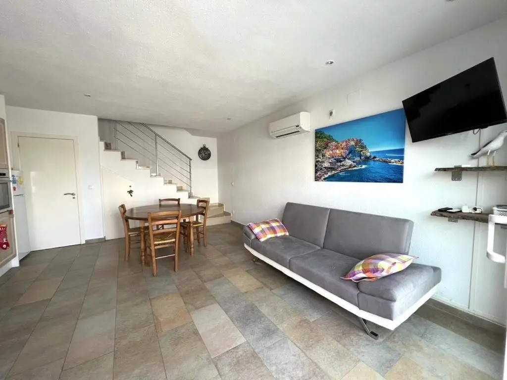 BYBLOS 69A - Casa con piscina comunitaria