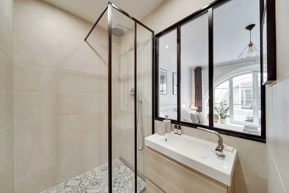 Amazing Historical Parisien Apartment Next TO Louvre Area ! - 1