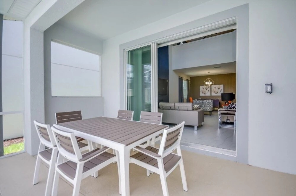 Amazing House! - Champions Gate - 1568TL