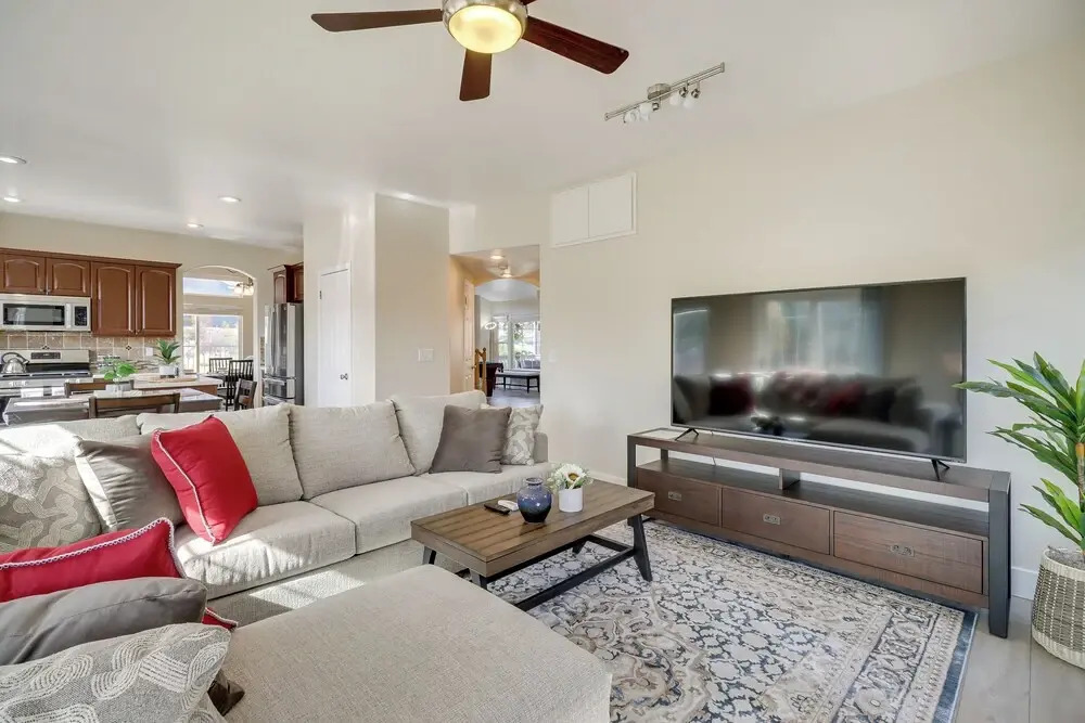 4 Mi to Downtown Reno: Family Retreat w/ Fireplace