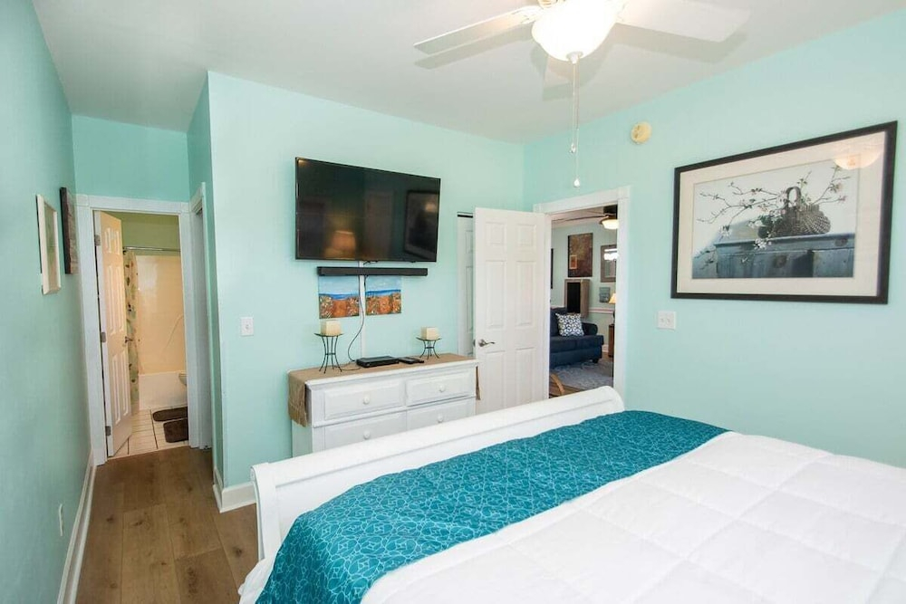 Magnolia Place 4789-103