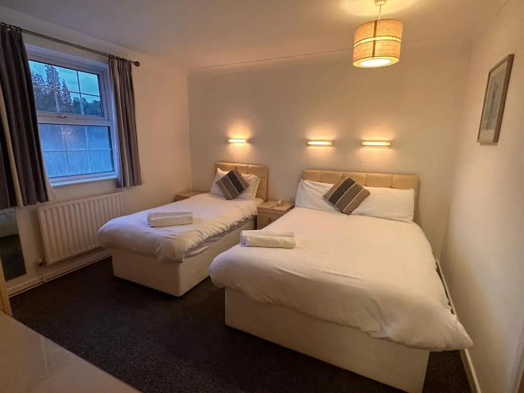Pine Lodge Hotel & Restaurant Mansfield