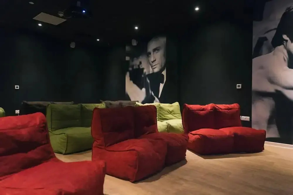 For Students Only - Picturehouse Apartments in Exeter