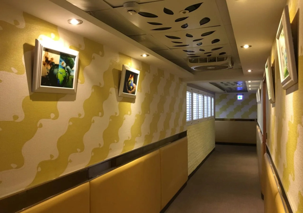 R8 Eco Hotel