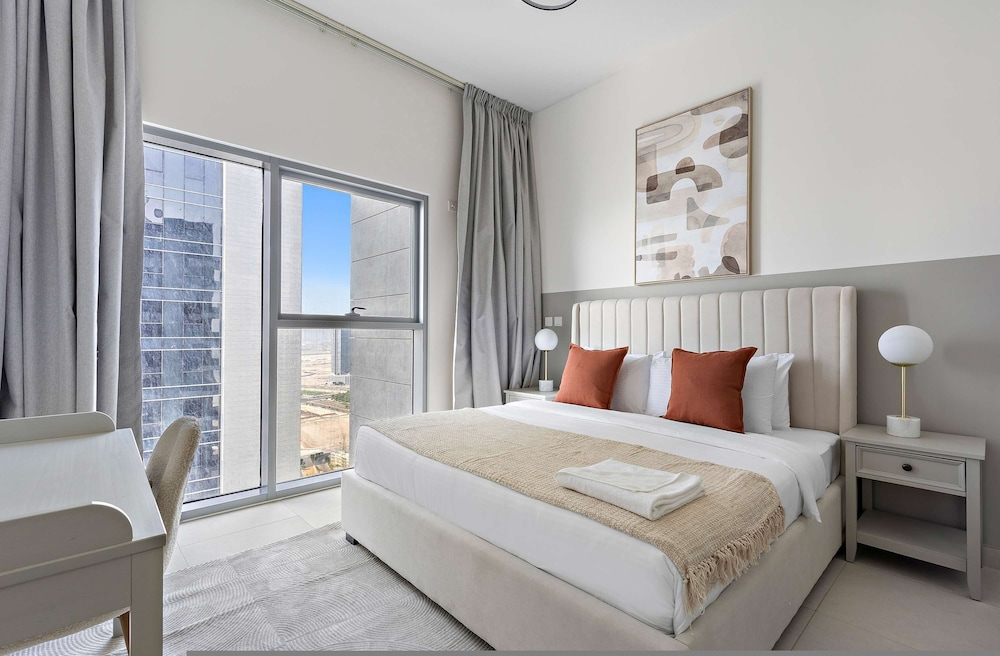 Silkhaus 2BR in Najmat High Floor Family Ideal