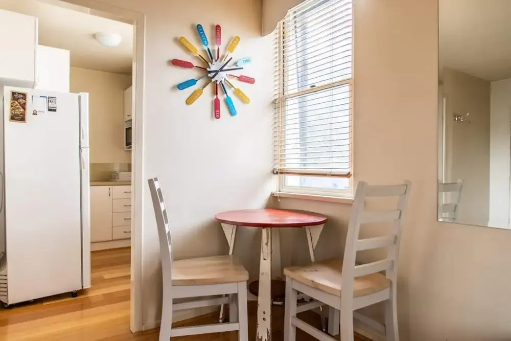Charming 1 Bedroom Apartment in Vibrant South Yarra