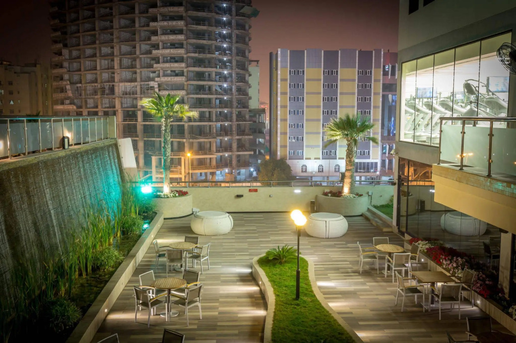 Elite Crystal Hotel