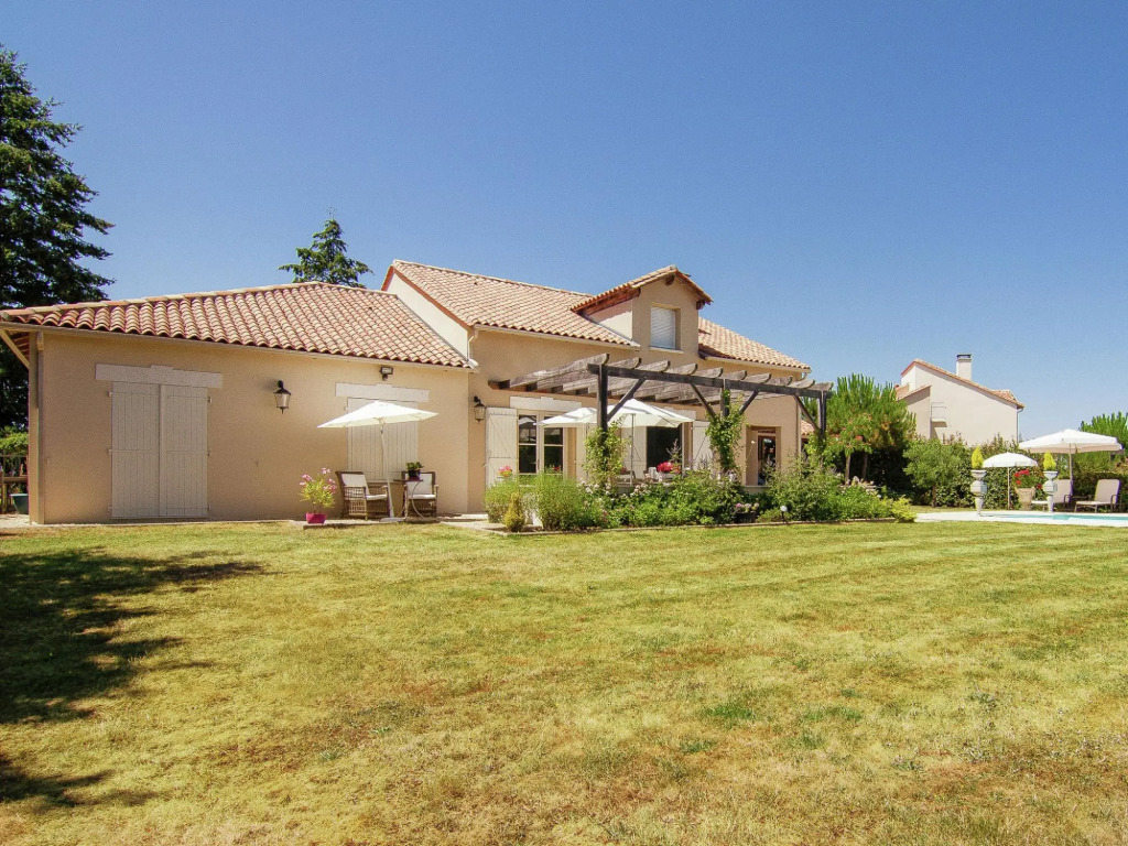 Rouzède Villa with Pool