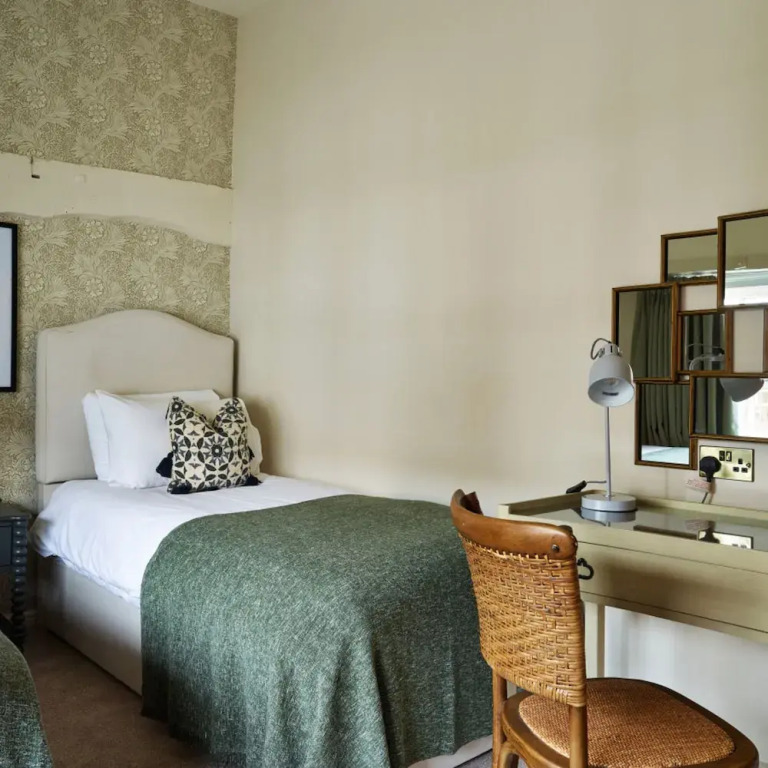 The Old Coach House - From 500 Per Night