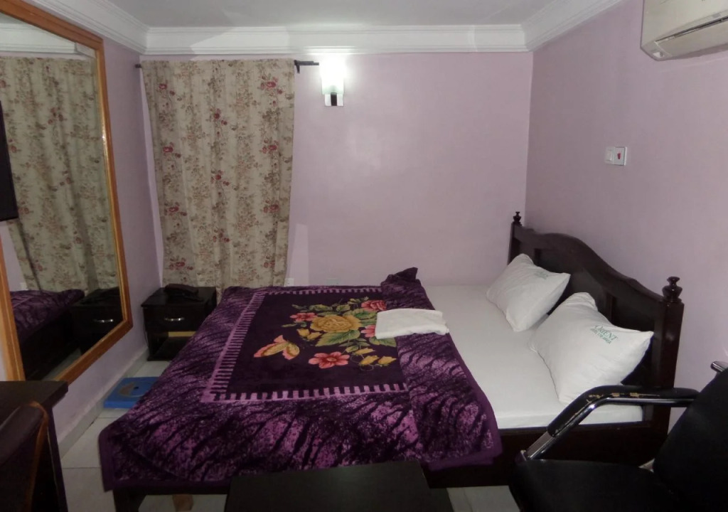 Orient Hotel & Plaza