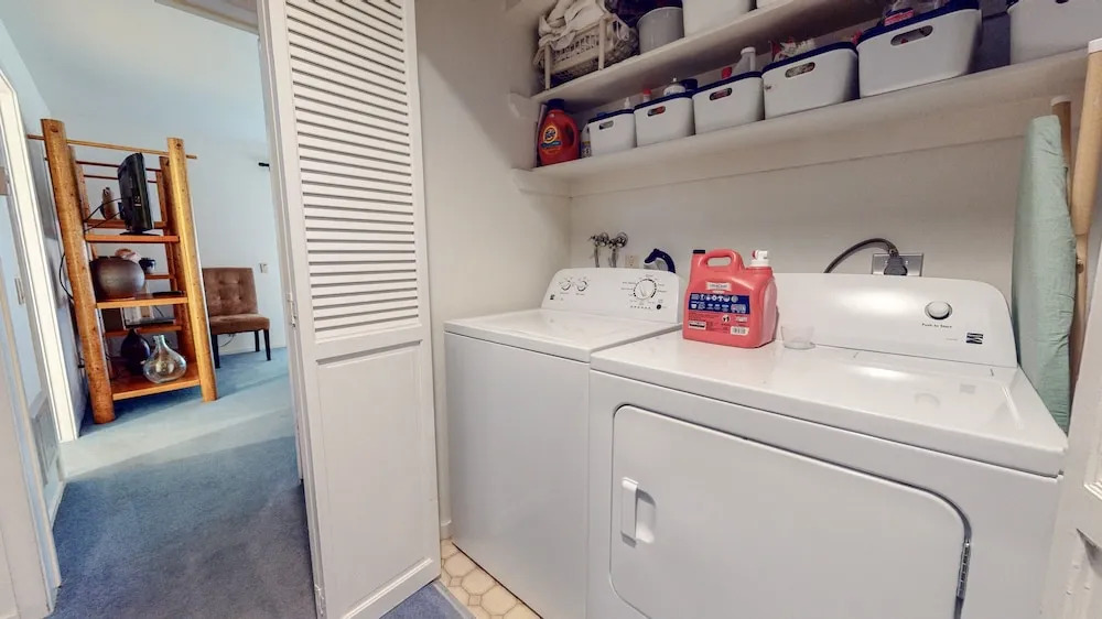 Bridges Townhome 9 Deluxe, Mountain View Townhome with Private Decks and Washer Dryer, Walk to Slopes by RedAwning