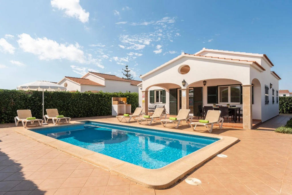 Villa Tonia by Villa Plus