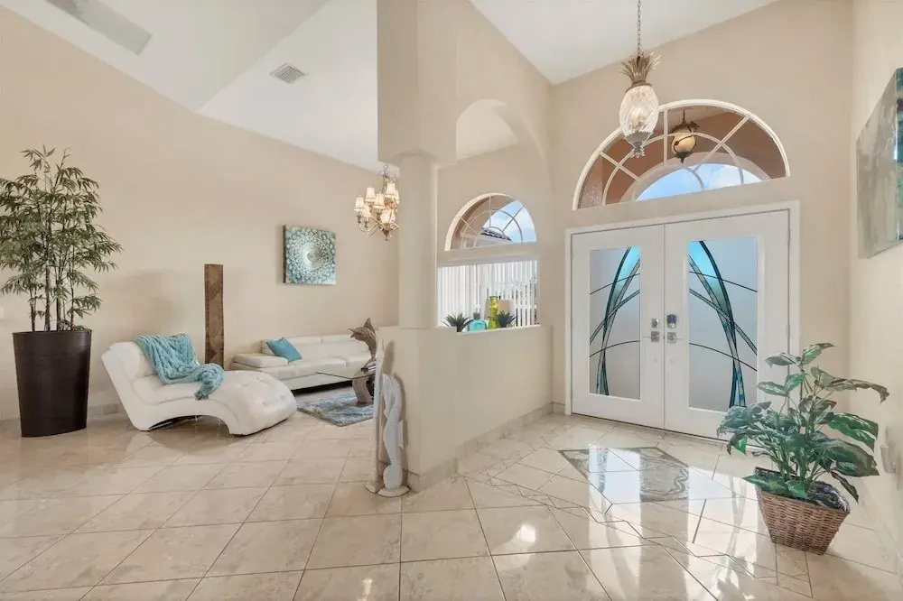 South Gulf Cove Private Vacation Home With Pool And Hot Tub - Only 15 Minutes To Swfl Beaches! 4 Bedroom Home