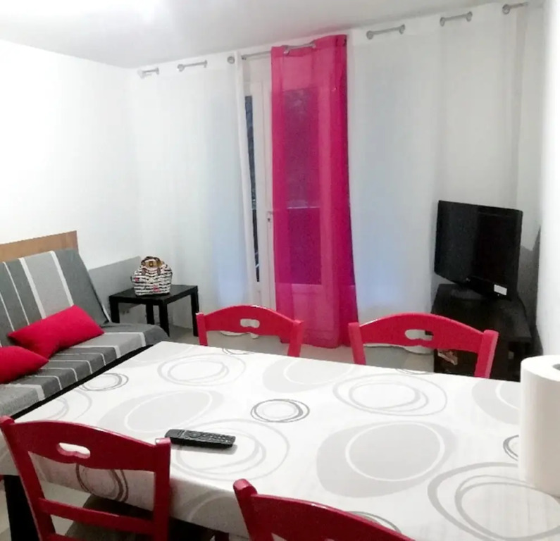 Apartment With One Bedroom In Saint Raphael With Furnished Balcony And Wifi 100 M From The Beach