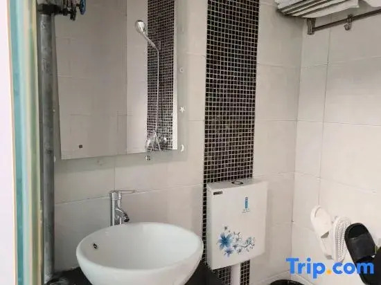 Nanchong Gaoping Longmen Jiayu Business Hotel