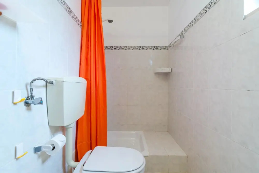 Quinta do Paraíso - Private Rooms with Ensuite Bathrooms