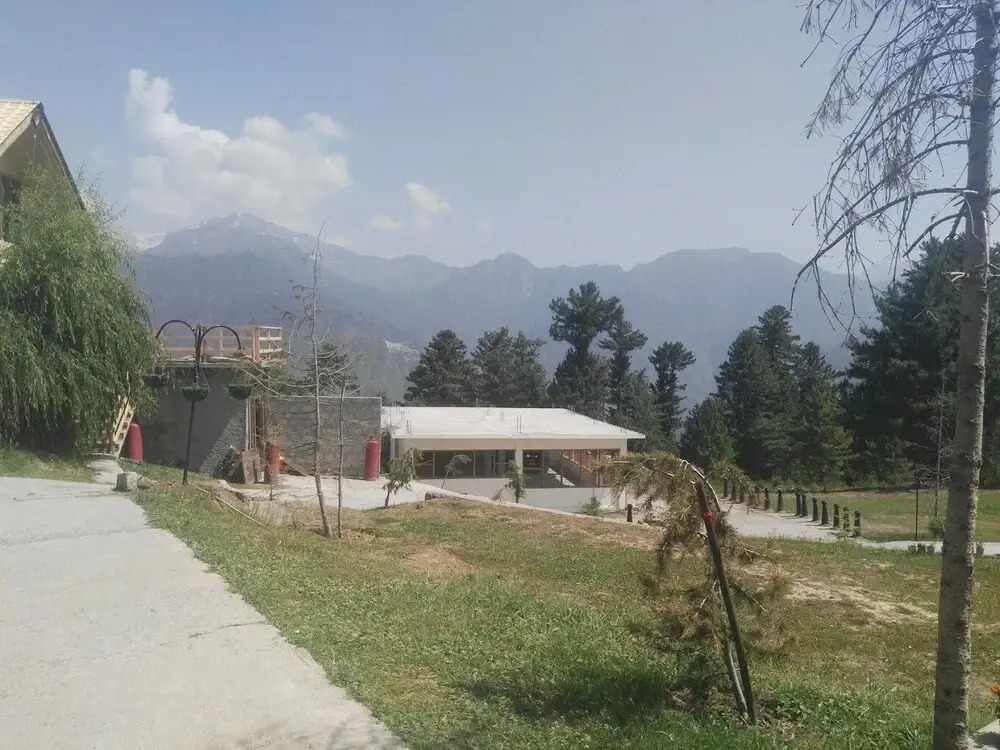 New Tourist Inn