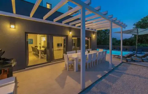 Villa Pomer
