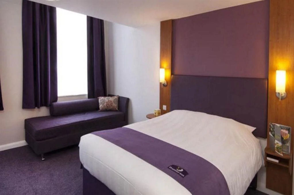 Premier Inn Cardiff West