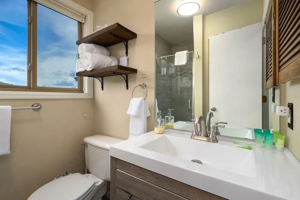 Shadow Run C303 2 Bedroom Condo by RedAwning