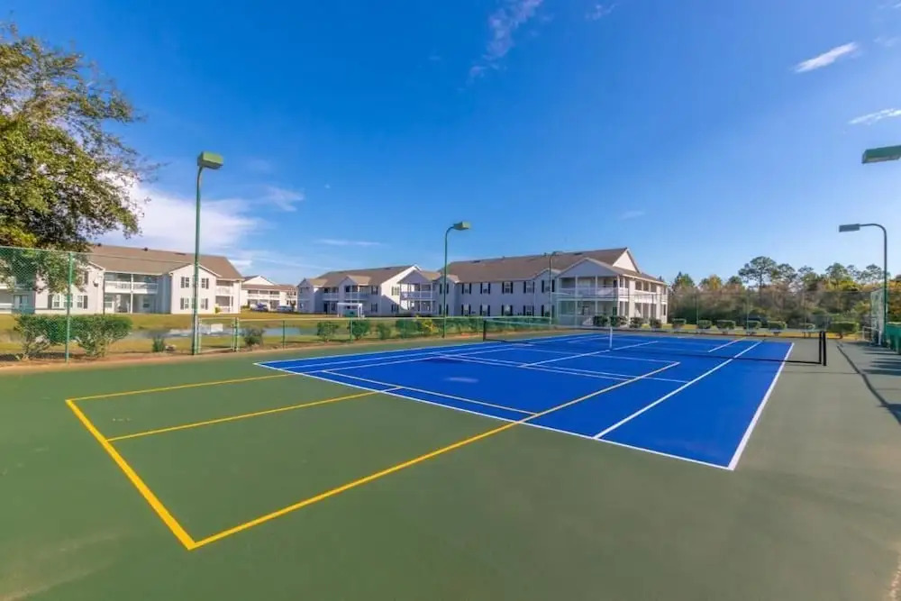 Charming 2BR Condo w/ Private Balcony in Gulf Shores, Pool, Hot Tub