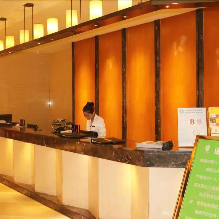 成都巨人树酒店