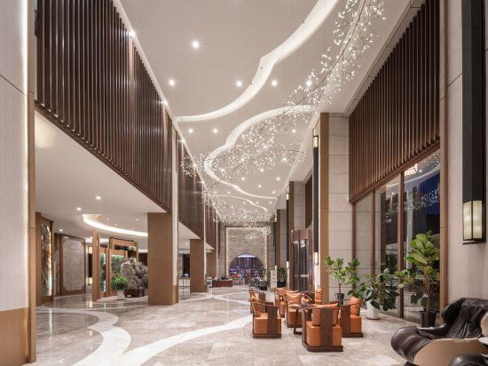 Inzone Garland Hotel