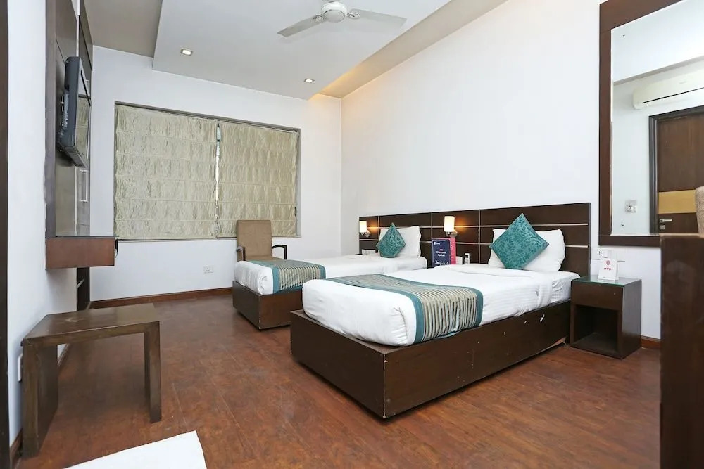 OYO Premium DLF III