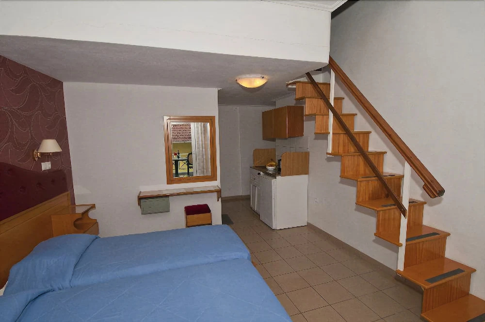 Yiannis Apartments