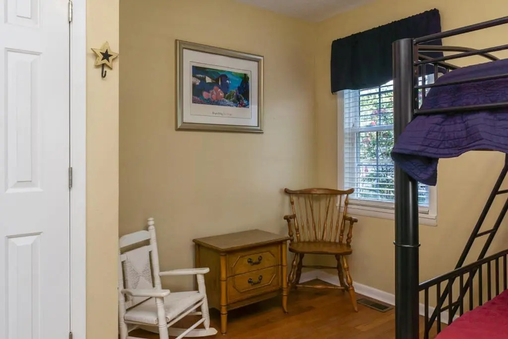 Cottage Breeze by Oak Island Accommodations