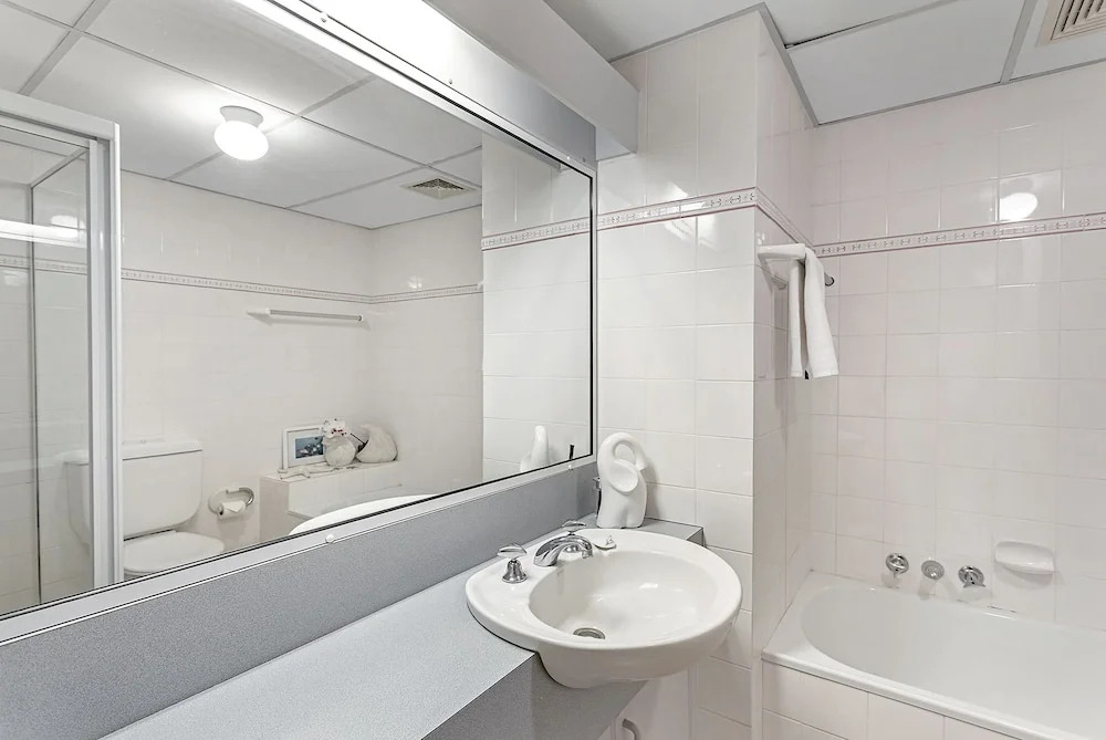 Nelson Towers, Unit 8/71 Victoria Parade