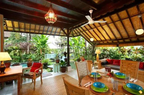 Hyacinth House