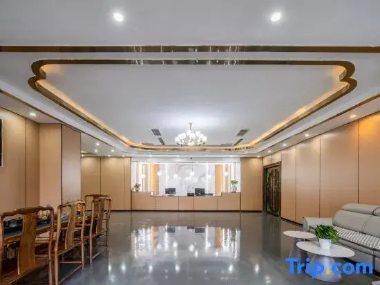 Huanghe Resort Hotel