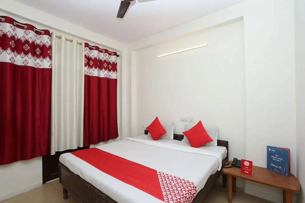 OYO 28260 Hotel Ganga Sagar