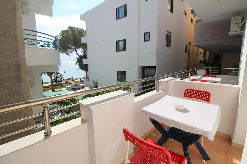 Elena Hotel